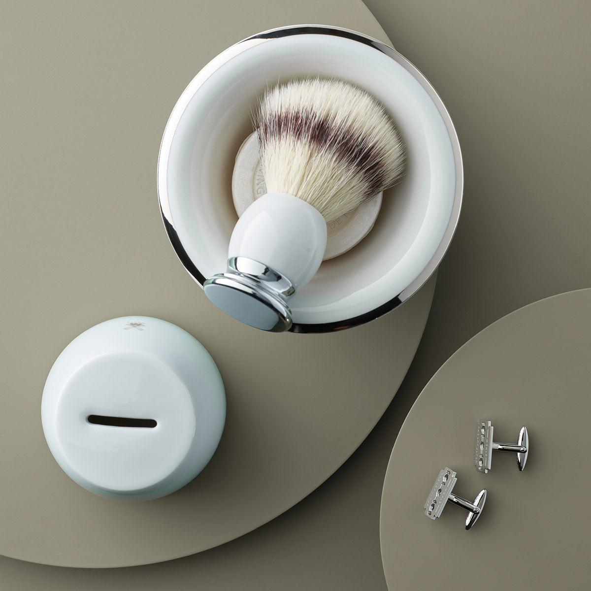 MÜHLE shaving accessories